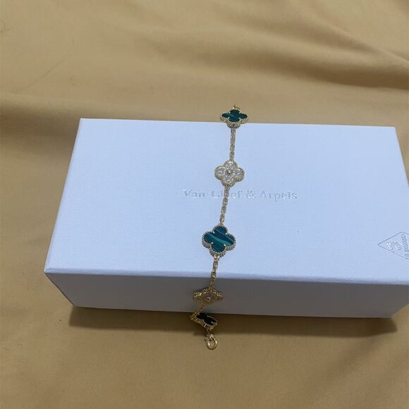 Van Cleef & Arpels  Bracelet - Picture 2 of 7